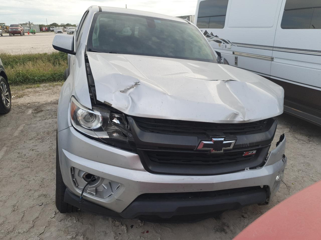 2017 Chevrolet Colorado - Image 5