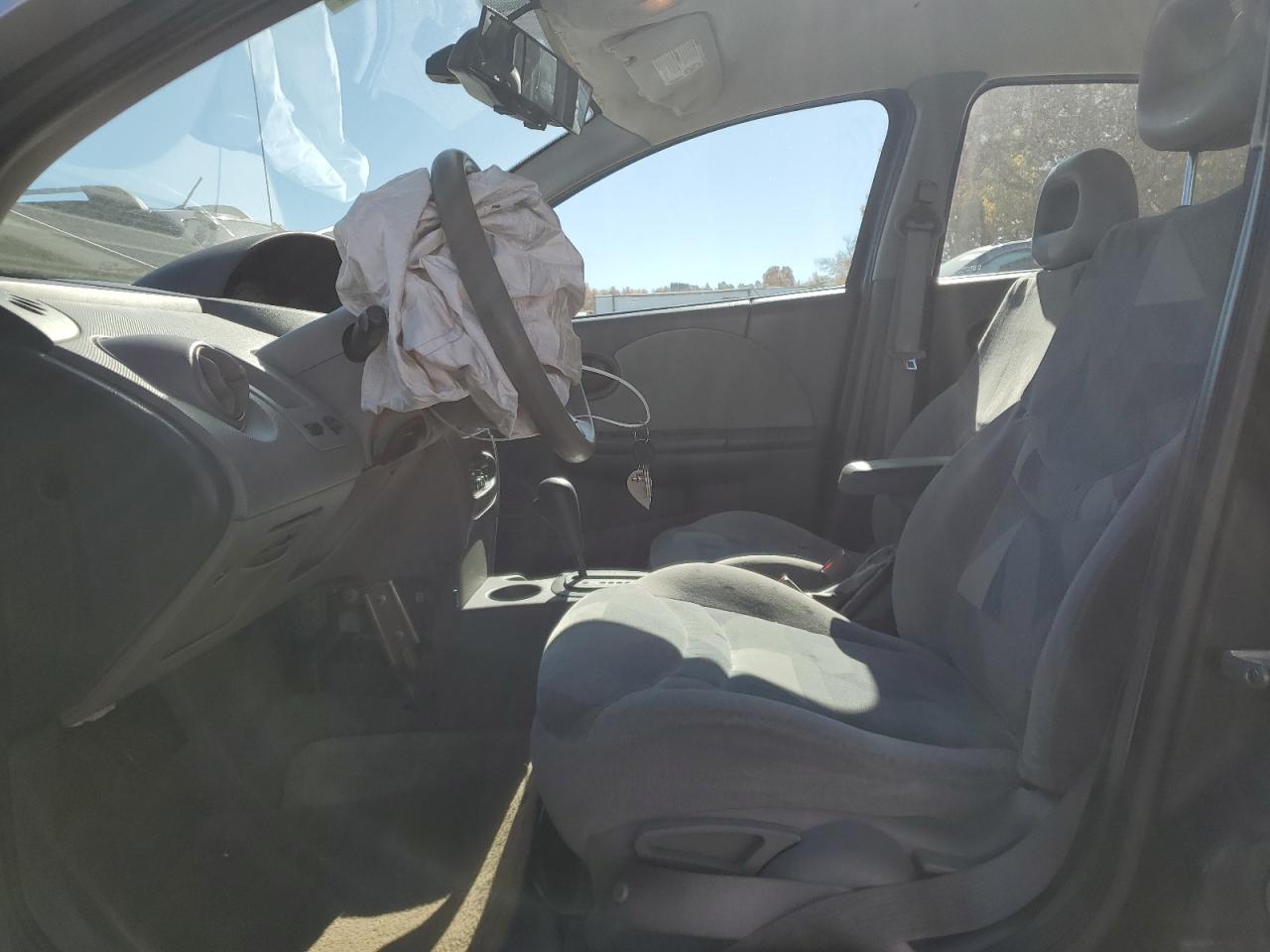2003 Saturn ION - Image 7