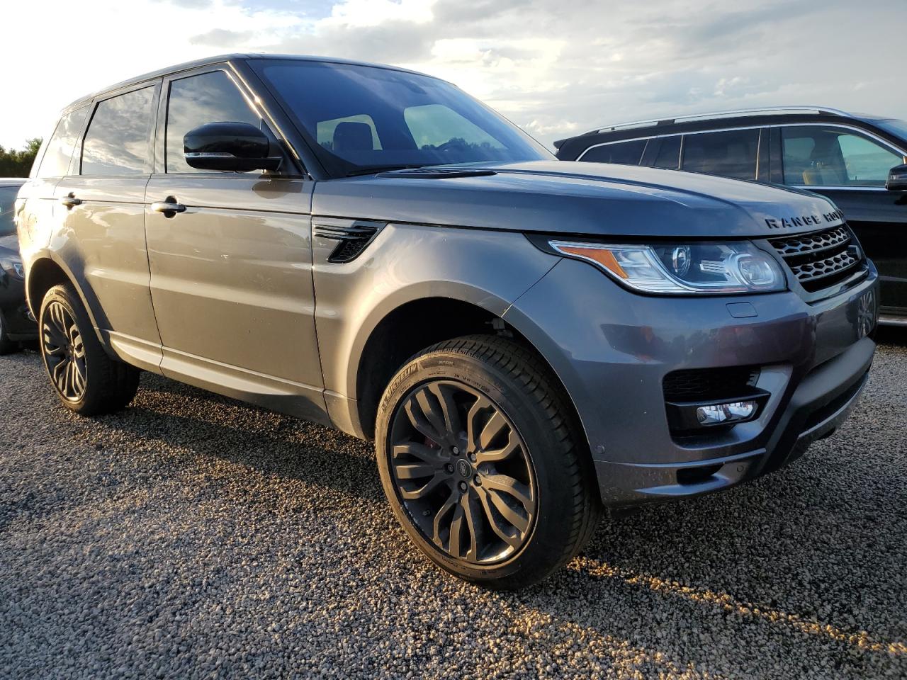 2017 Land Rover Range Rover - Image 4