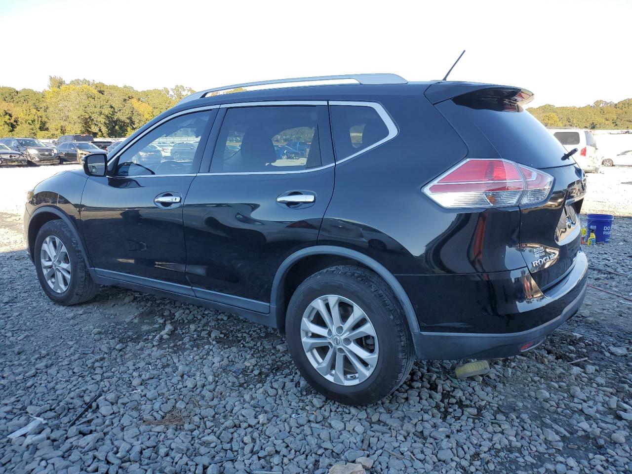 VIN KNMAT2MT6FP527388 2015 NISSAN ROGUE no.2