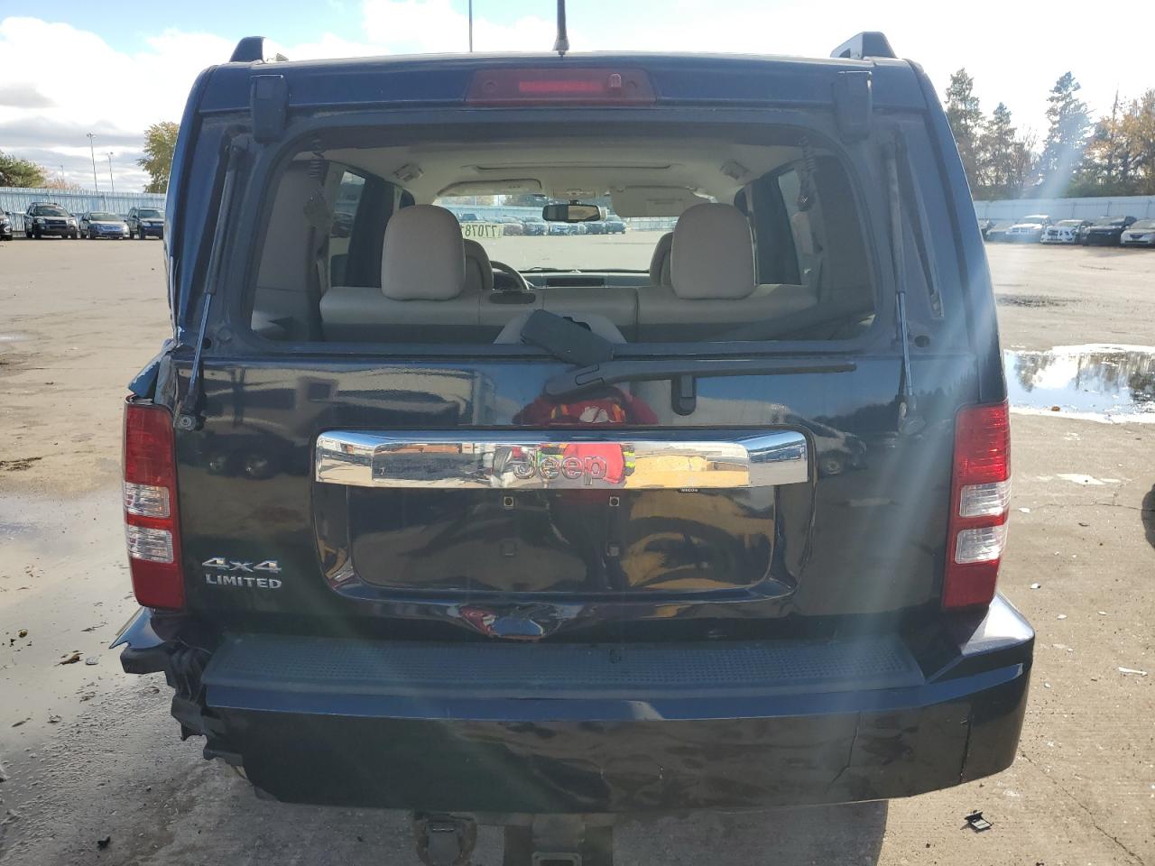 2011 Jeep Liberty (North America) - Image 6