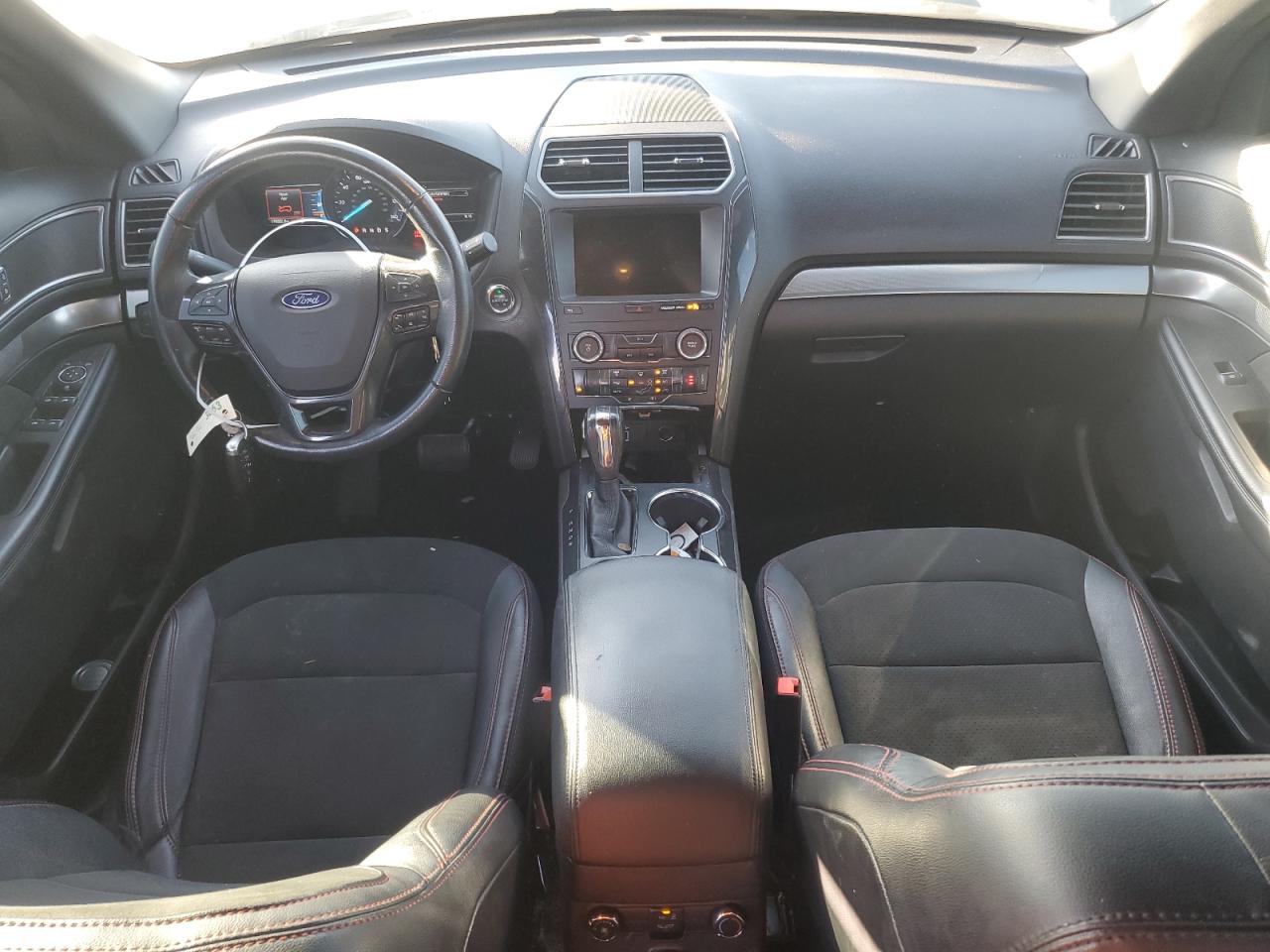 2018 Ford Explorer - Image 8