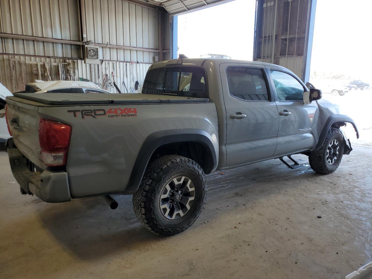 VIN 3TMCZ5ANXJM177843 2018 TOYOTA TACOMA no.3