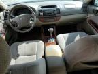 2004 Toyota Camry Le იყიდება Montgomery-ში, AL - Rear End