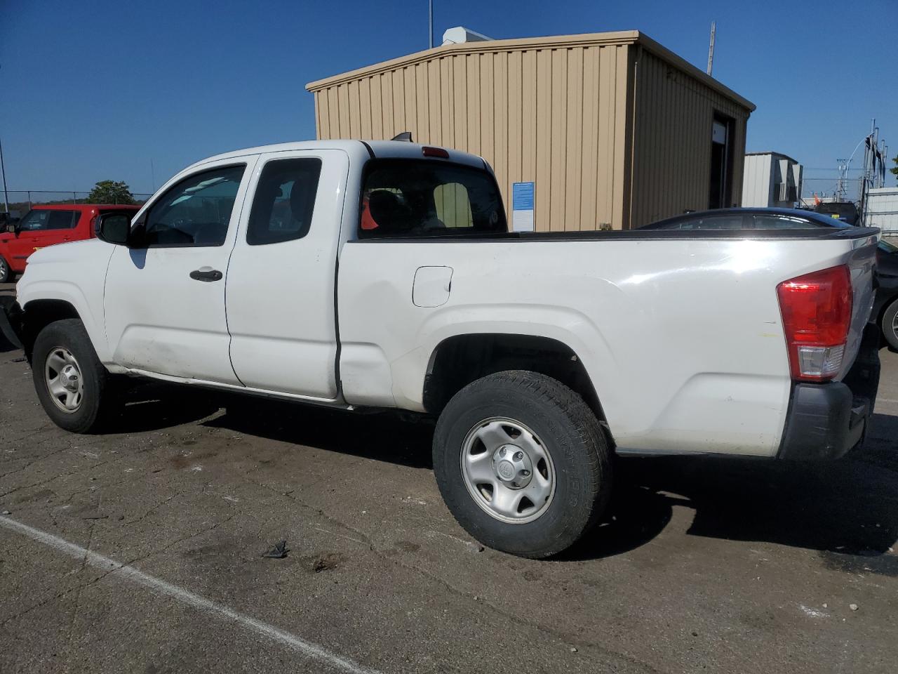 2016 Toyota Tacoma - Image 2