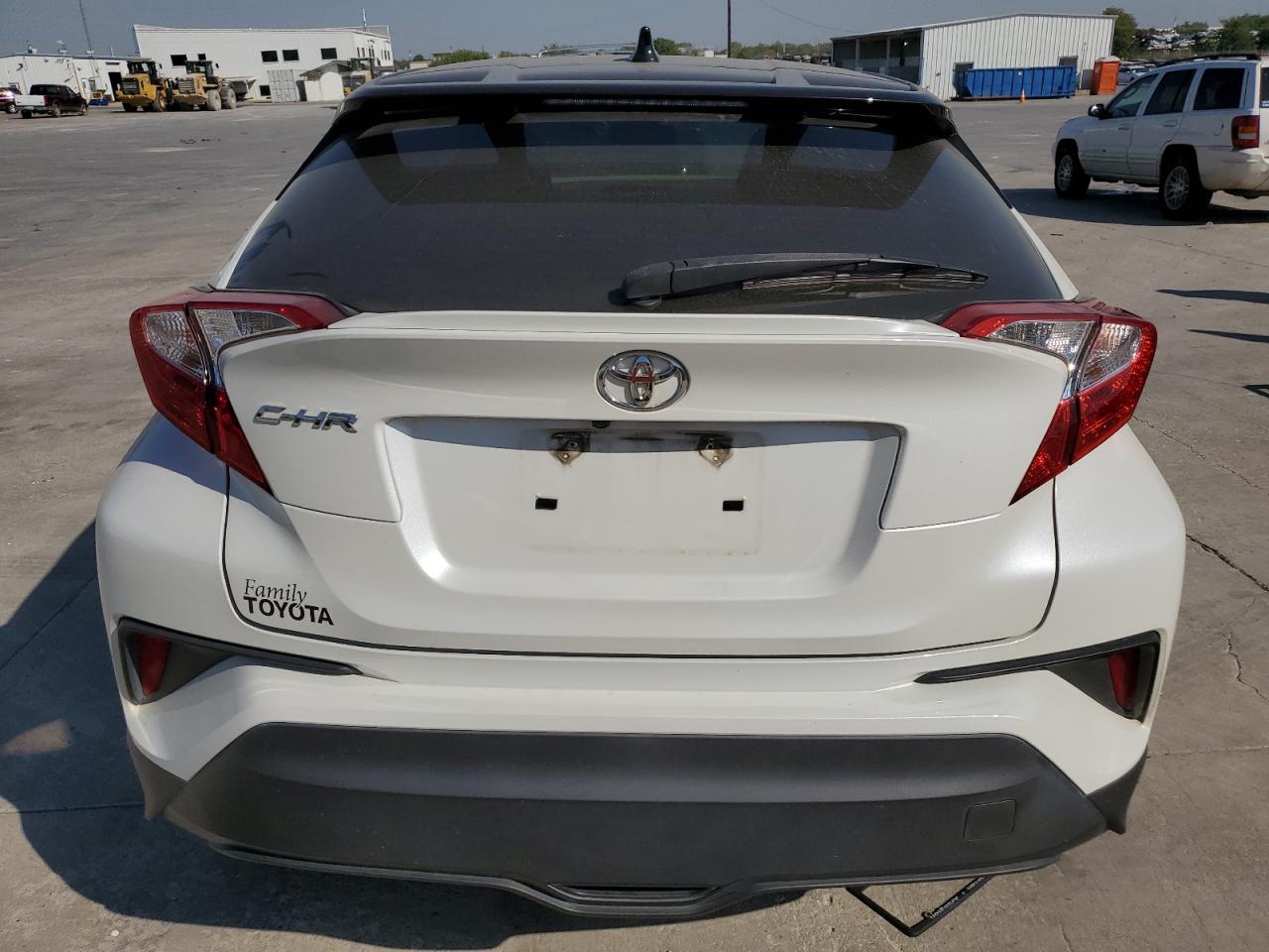 JTNKHMBX9L1080010 2020 Toyota C-Hr Xle