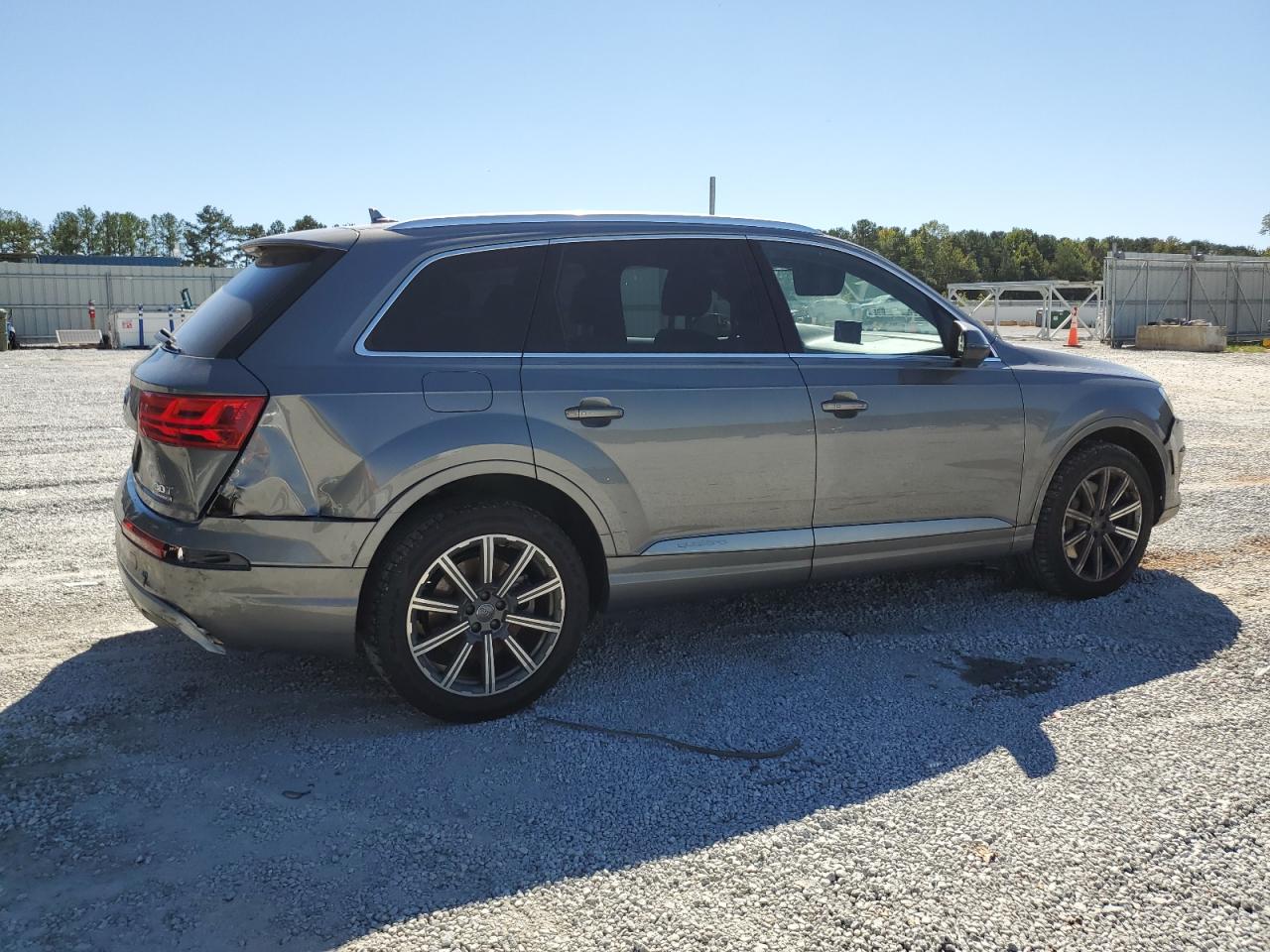 2017 Audi Q7 - Image 3