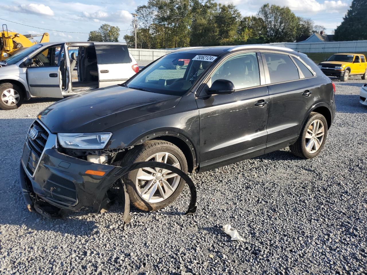 VIN WA1ECCFS1HR013171 2017 AUDI Q3 no.1