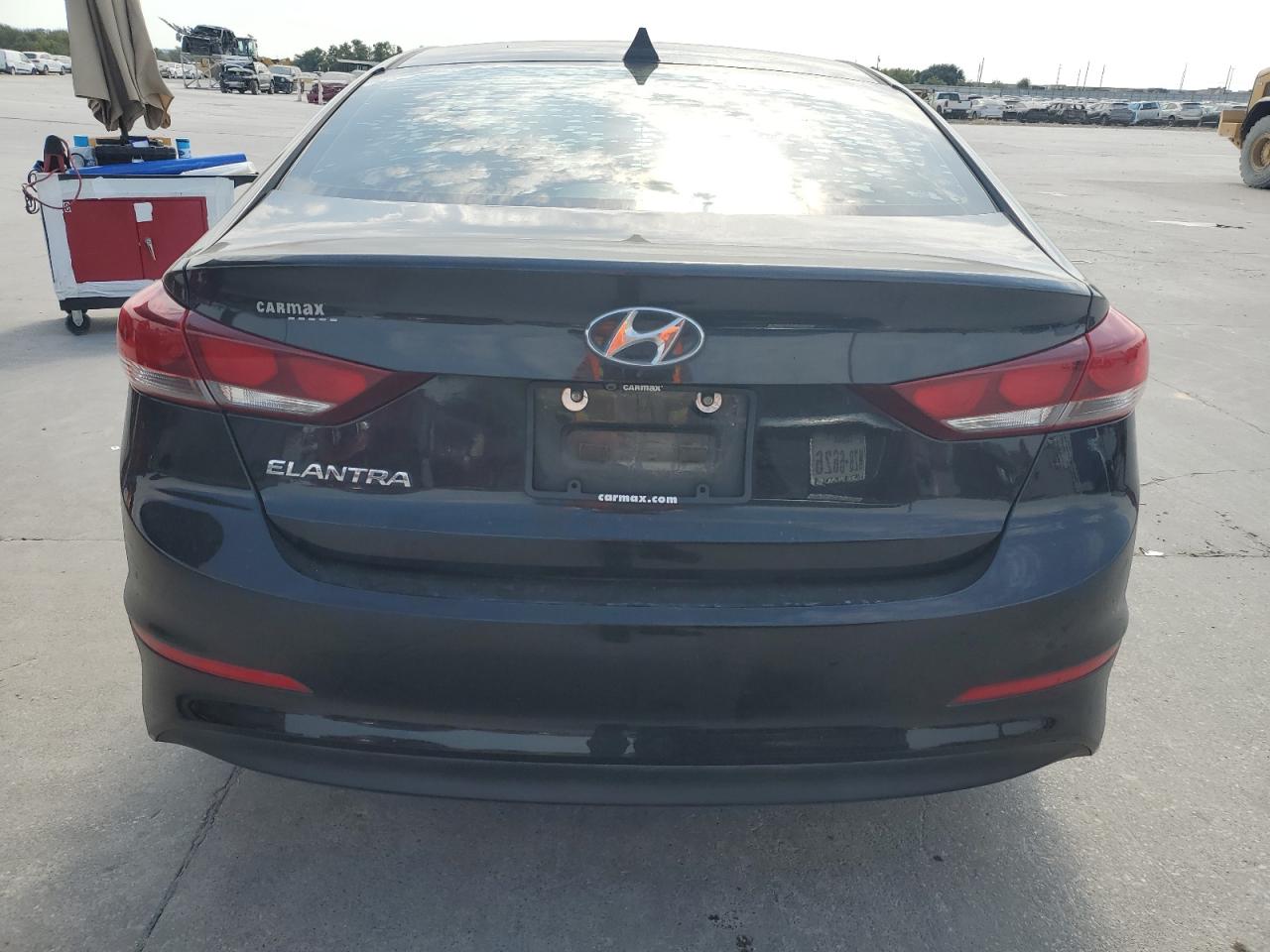 5NPD84LF7HH010539 2017 Hyundai Elantra Se