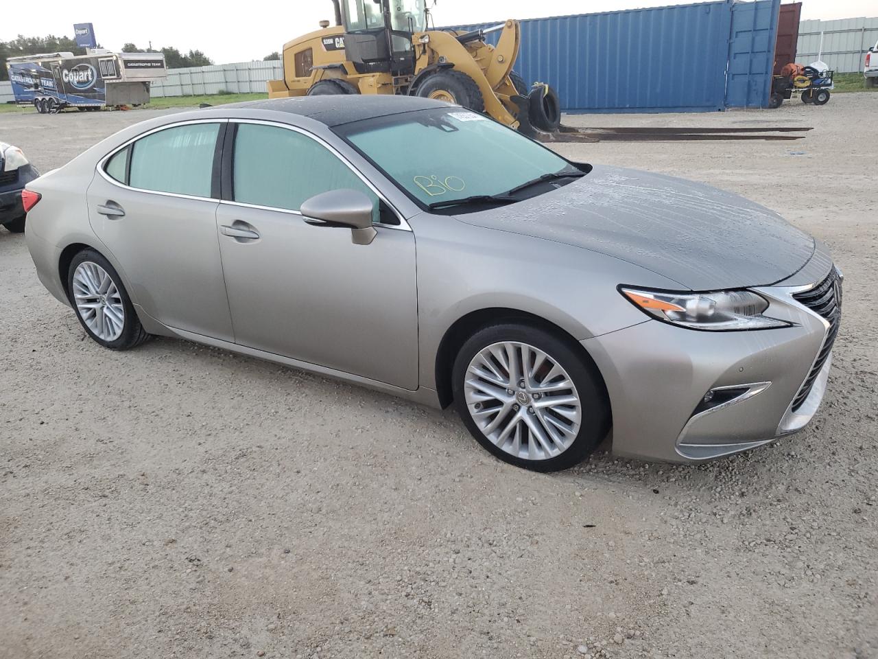 2016 Lexus ES - Image 4