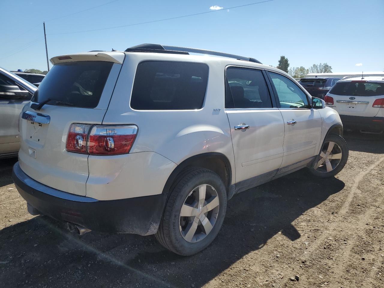 2012 GMC Acadia - Image 3