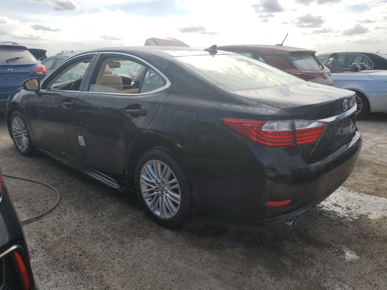 2013 Lexus ES - Image 2