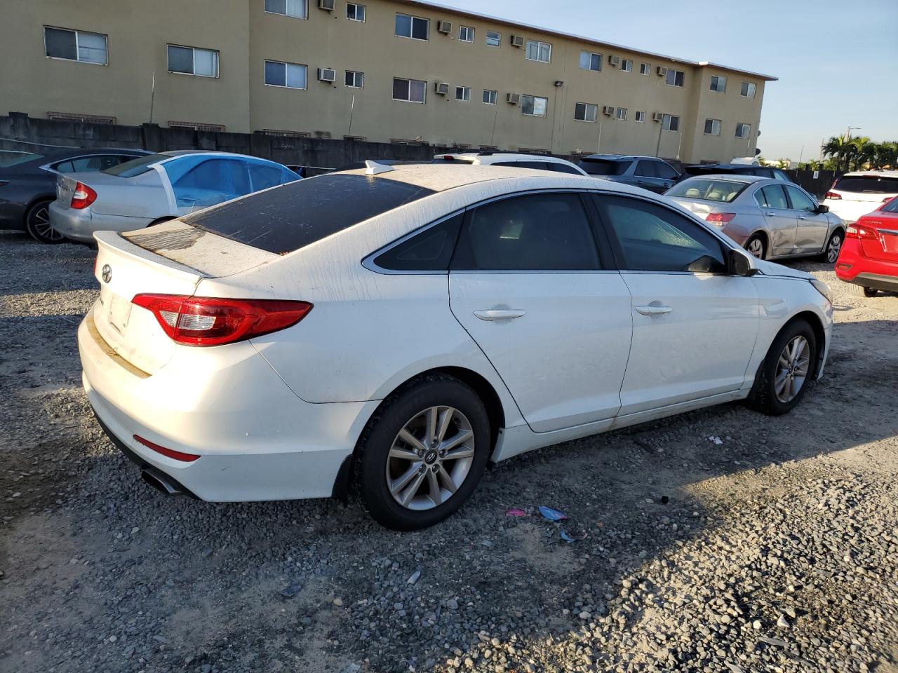 2017 Hyundai Sonata - Image 3