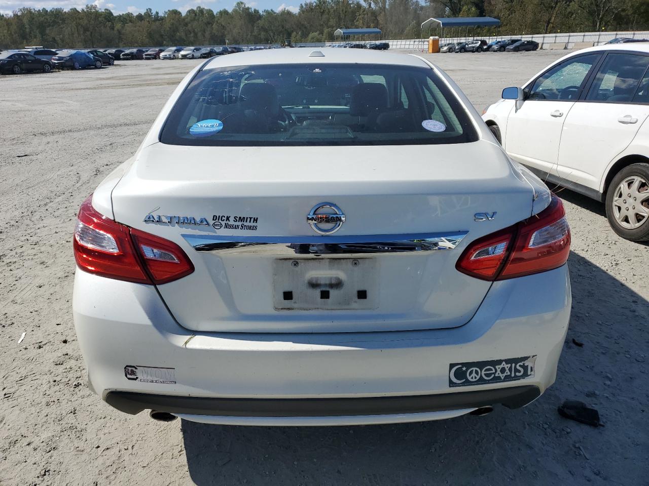 1N4AL3AP8GC137596 2016 Nissan Altima 2.5