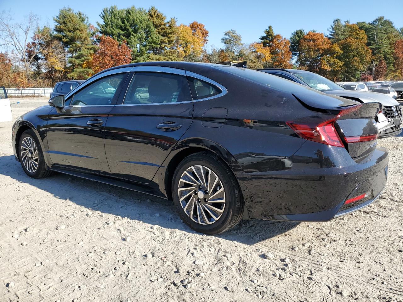 KMHL54JJ7PA079471 2023 HYUNDAI SONATA - Image 2
