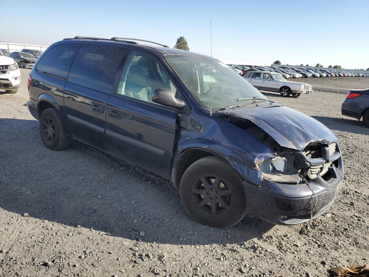 2006 Dodge Caravan - Image 4