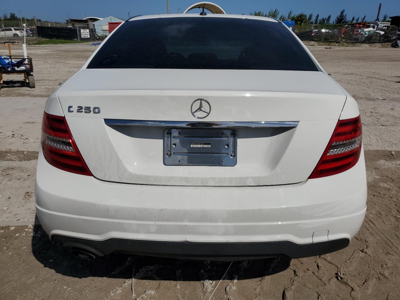 2014 Mercedes-Benz C 250 VIN: WDDGF4HB1ER316641 Lot: 76205024