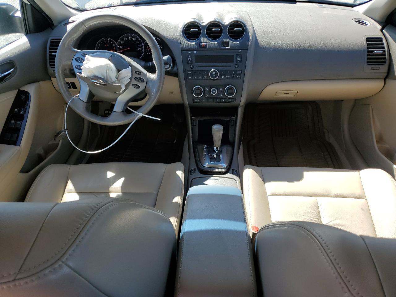 2012 Nissan Altima - Image 8