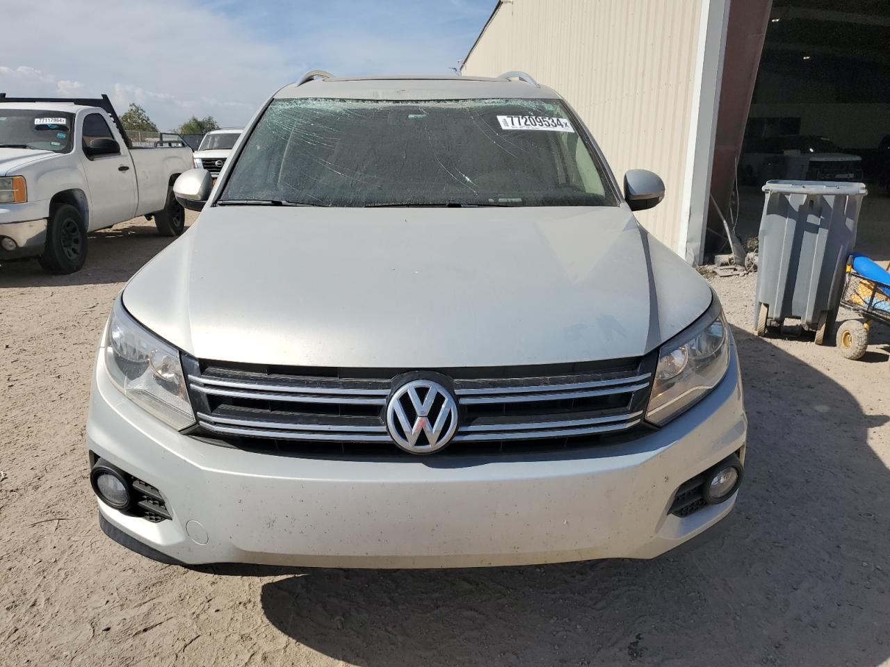 2015 Volkswagen Tiguan - Image 5
