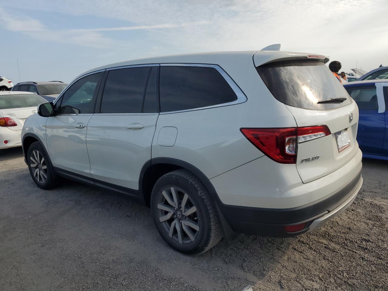 2019 Honda Pilot - Image 2