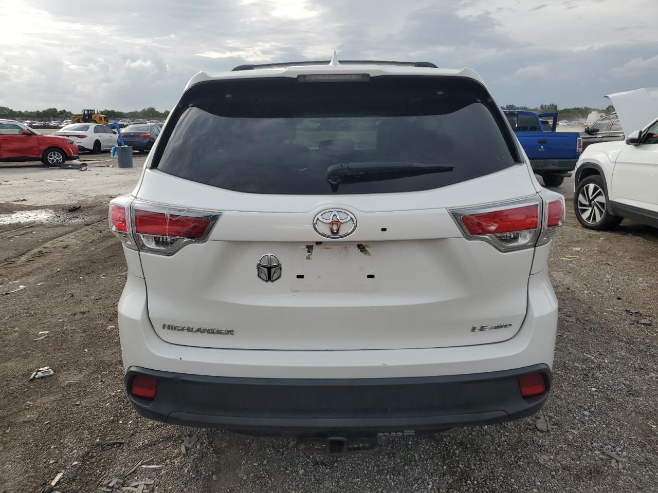 2016 Toyota Highlander - Image 6