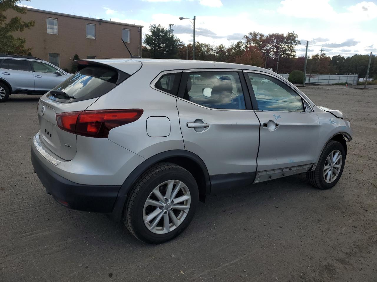 2017 Nissan Rogue Sport S VIN: JN1BJ1CR6HW122850 Lot: 73583834