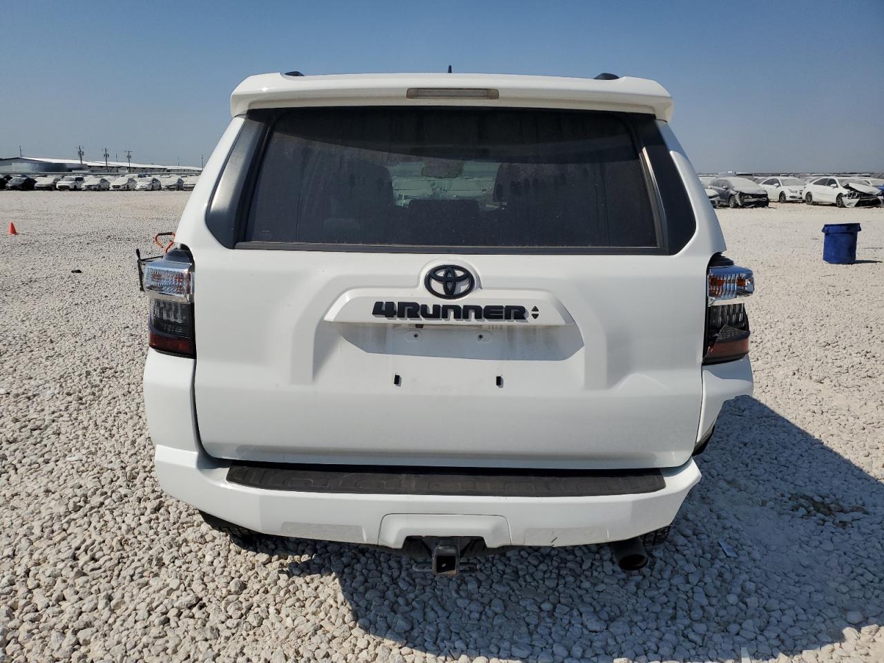 2021 Toyota 4Runner Sr5 VIN: JTEFU5JR1M5231843 Lot: 75345884