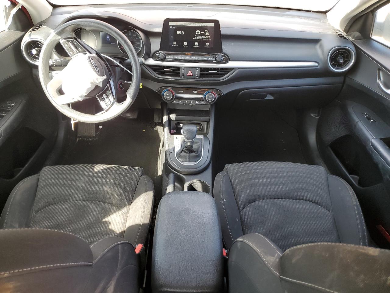 2019 Kia Forte - Image 8