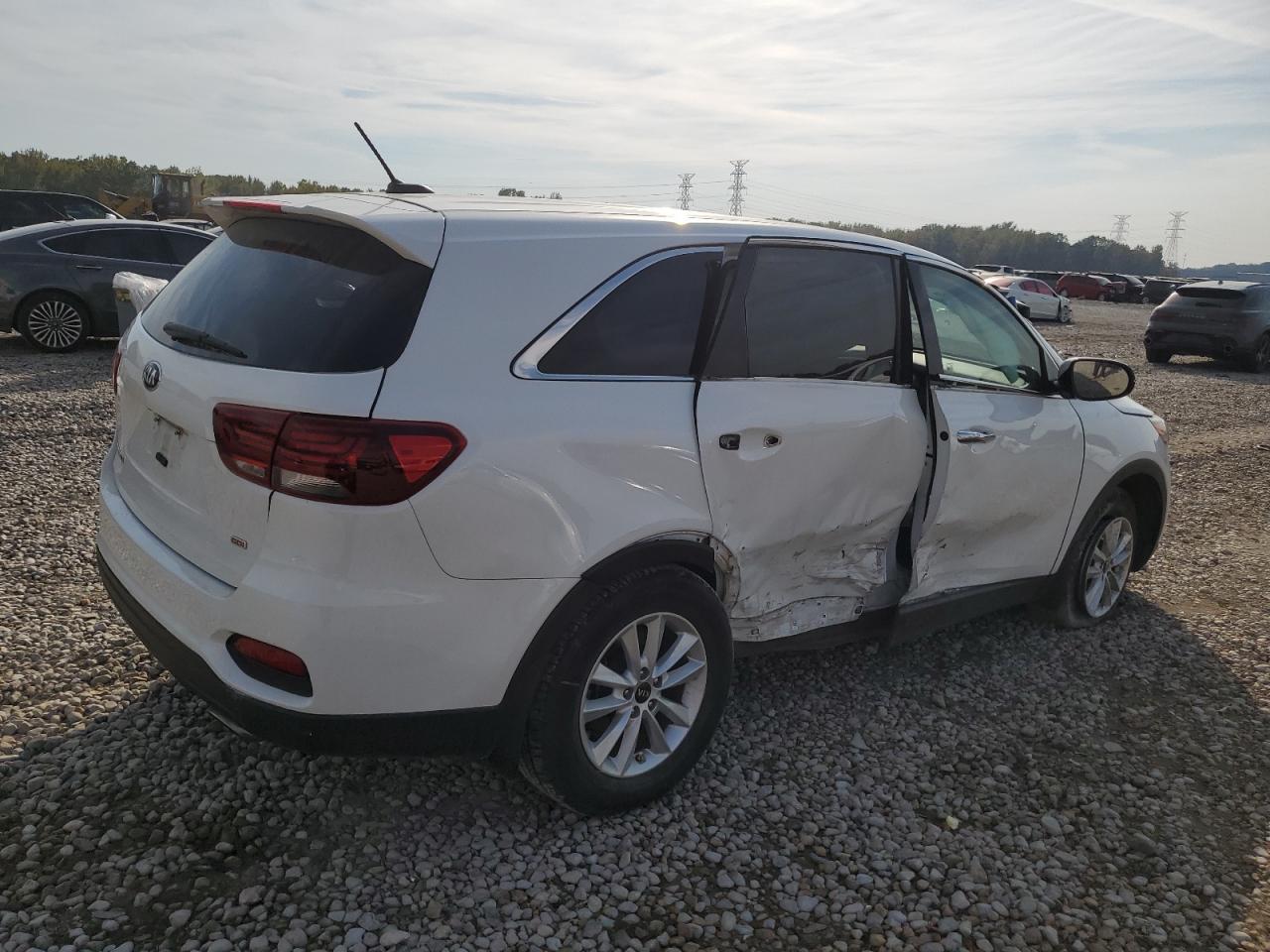 2019 Kia Sorento L VIN: 5XYPG4A33KG564698 Lot: 77778614