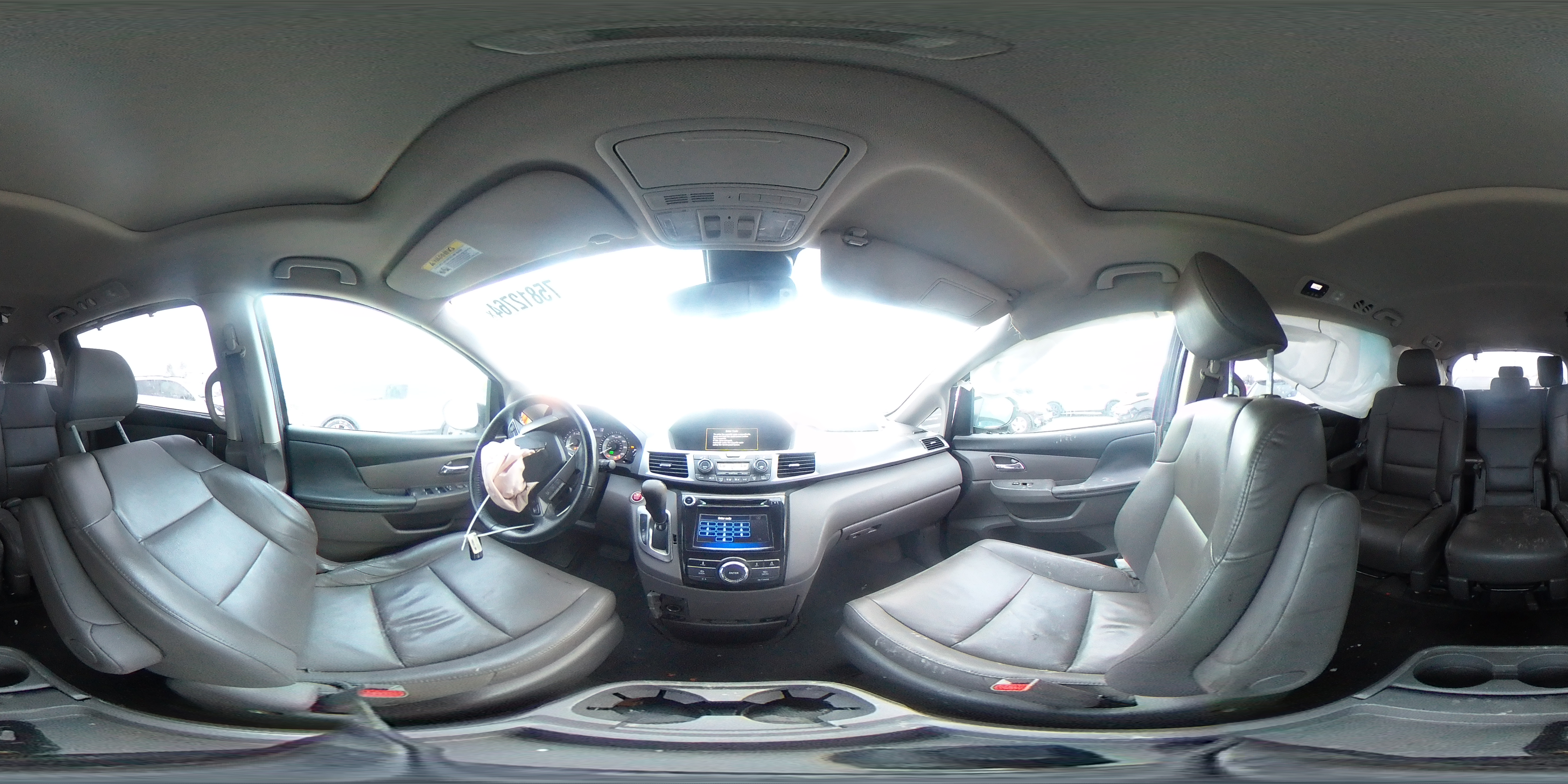 2014 Honda Odyssey - Image 13