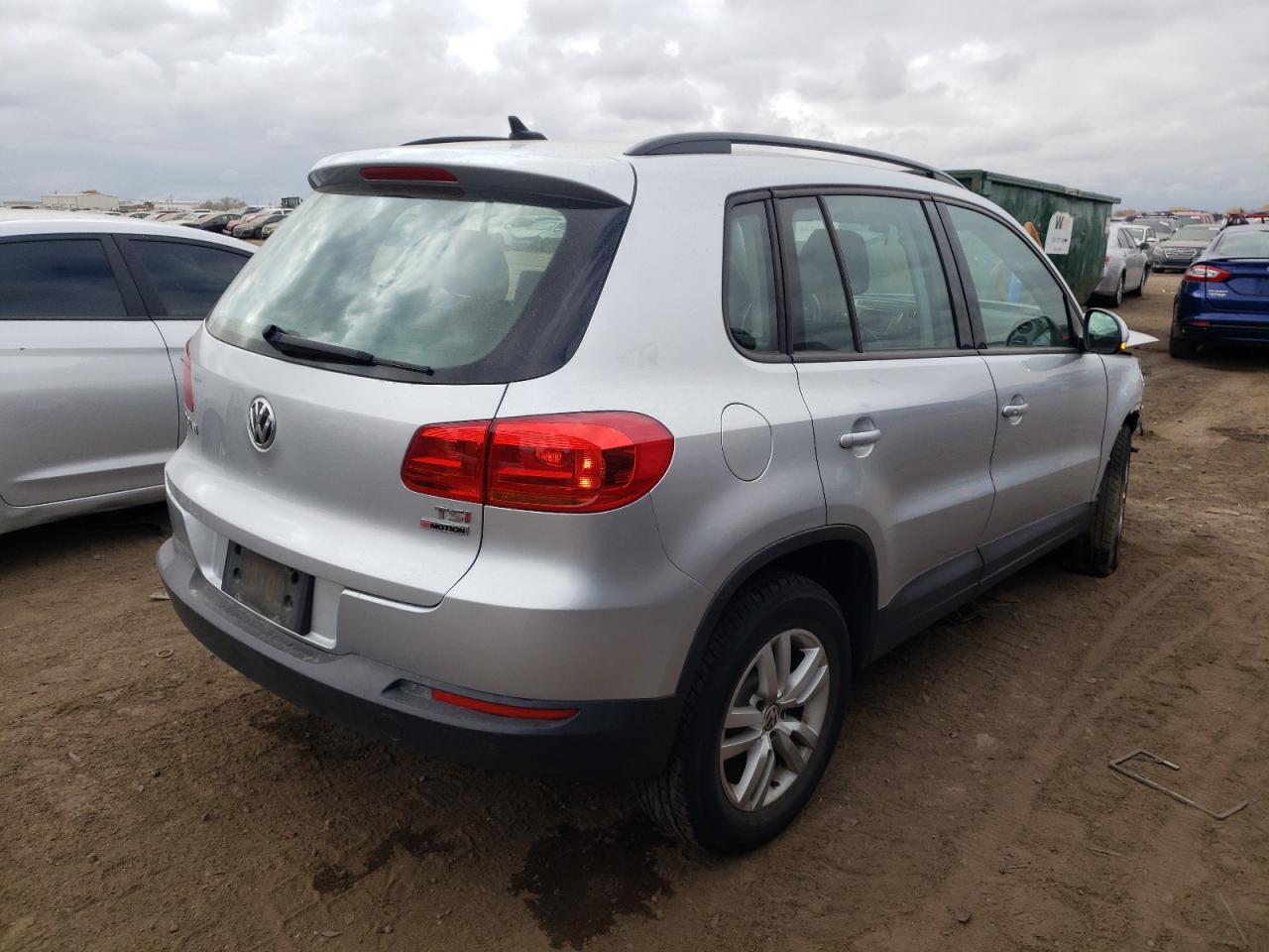 VIN WVGBV7AX0HK021327 2017 VOLKSWAGEN TIGUAN no.3