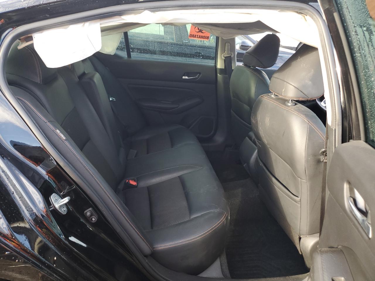 2019 Nissan Altima - Image 10