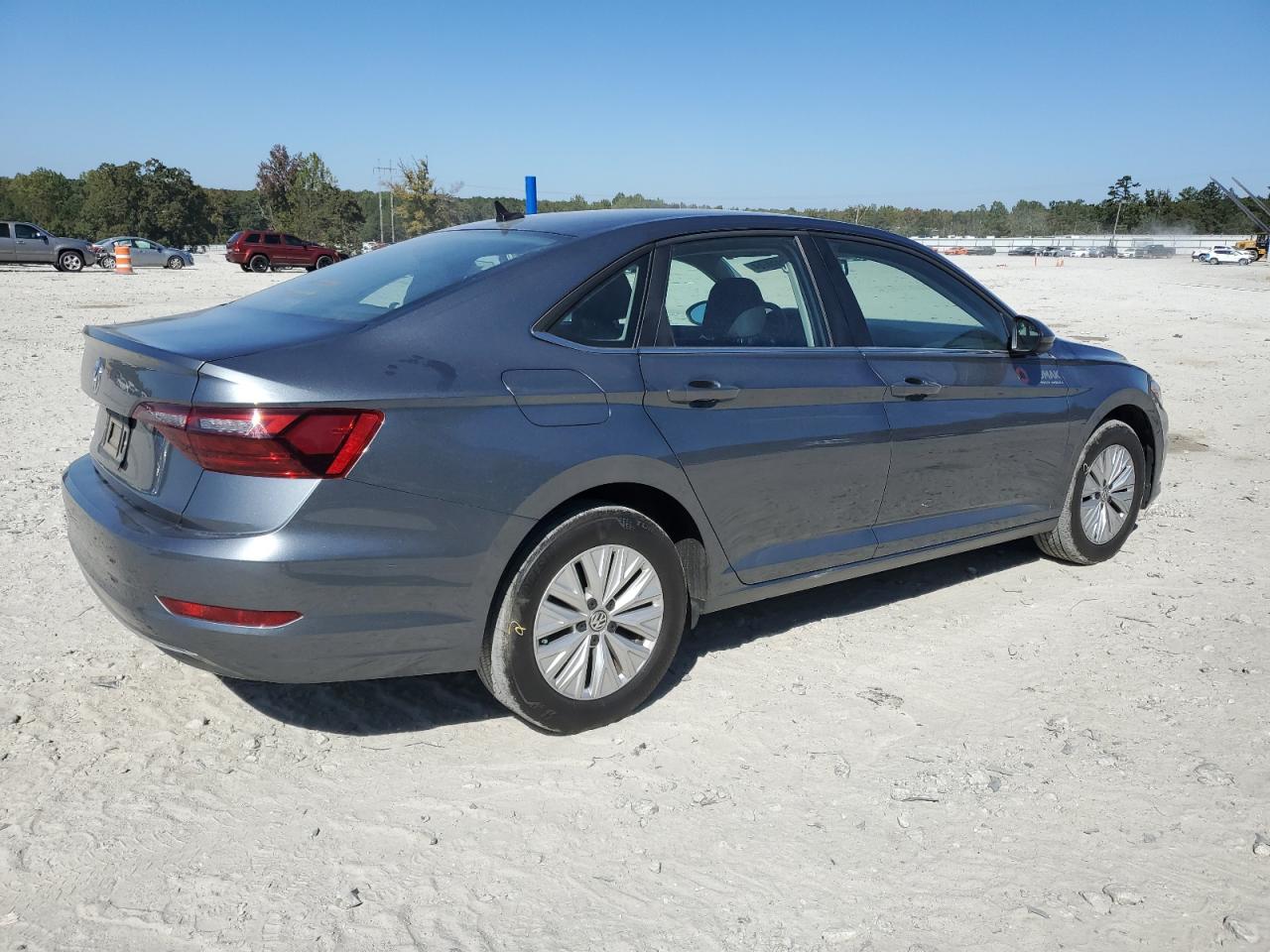 2020 Volkswagen Jetta - Image 3