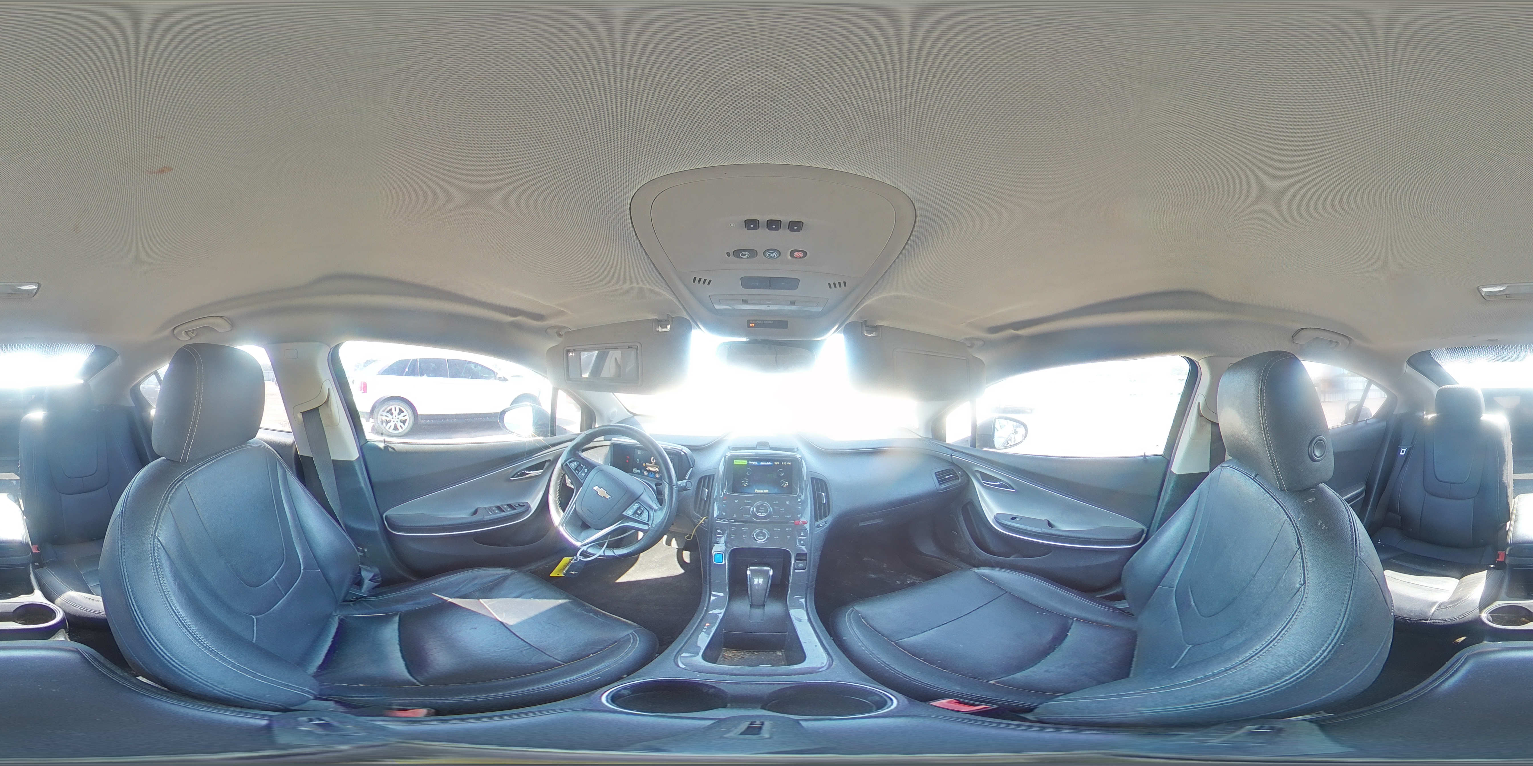 2014 Chevrolet Volt - Image 13