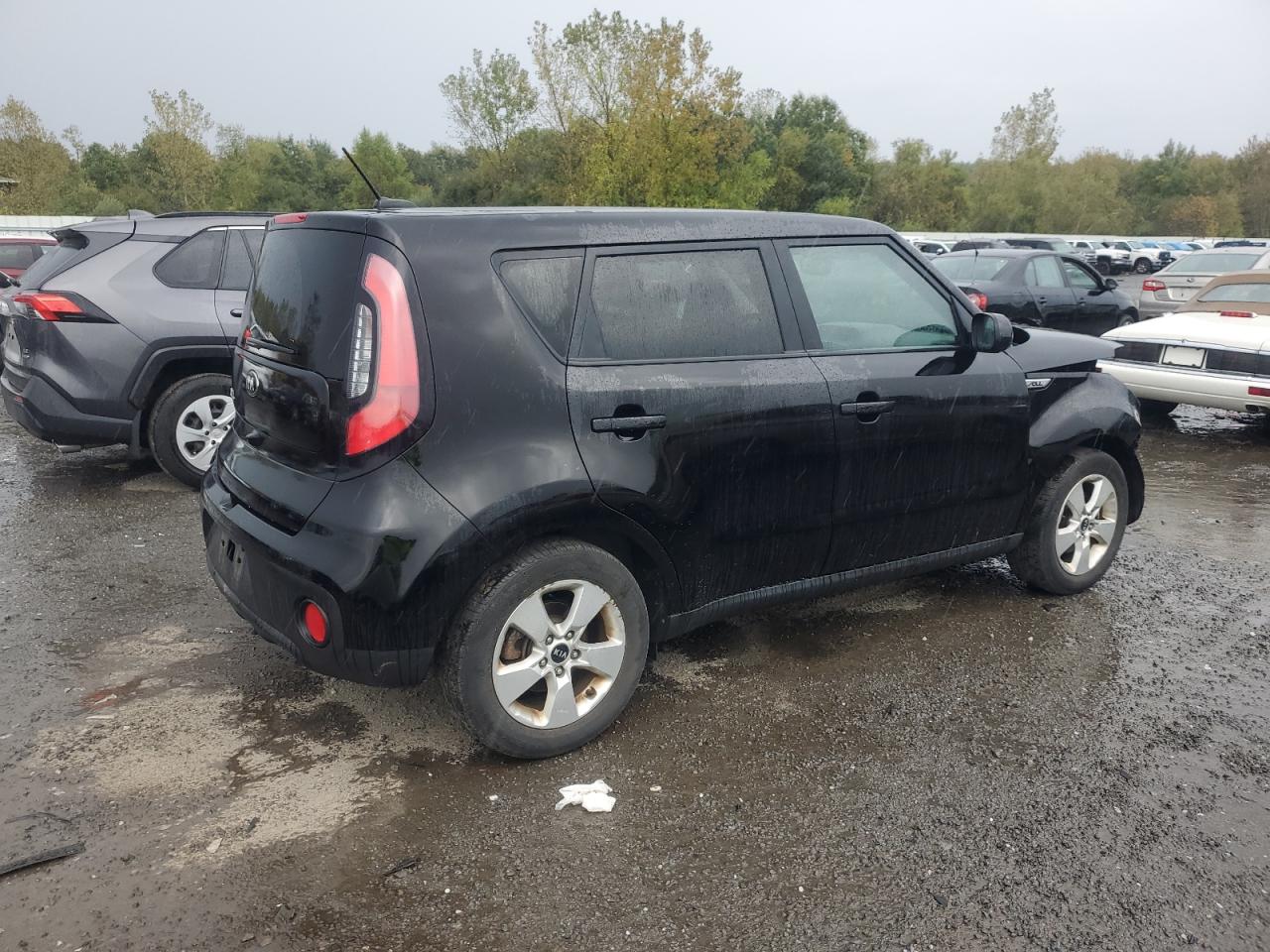 KNDJN2A25J7890571 2018 Kia Soul