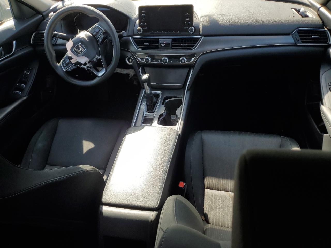 1HGCV1F19JA165840 2018 Honda Accord Lx