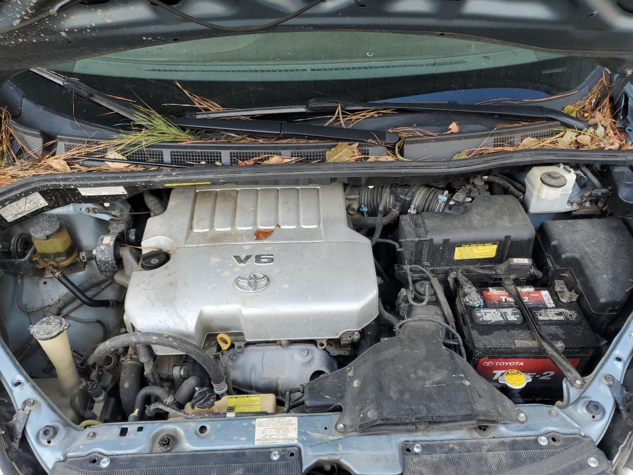 2009 Toyota Sienna - Image 13