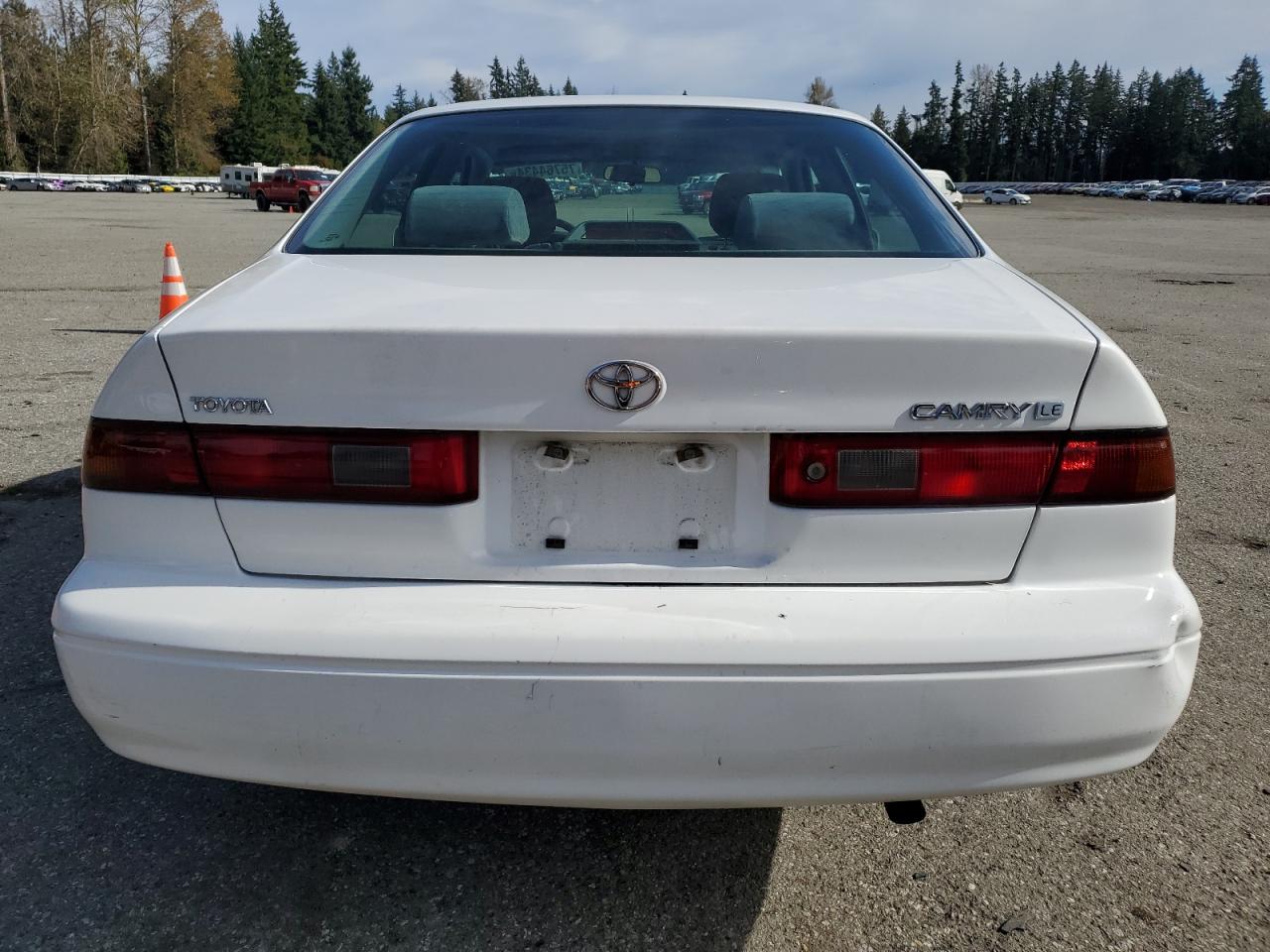 JT2BG22K8X0325075 1999 Toyota Camry Le