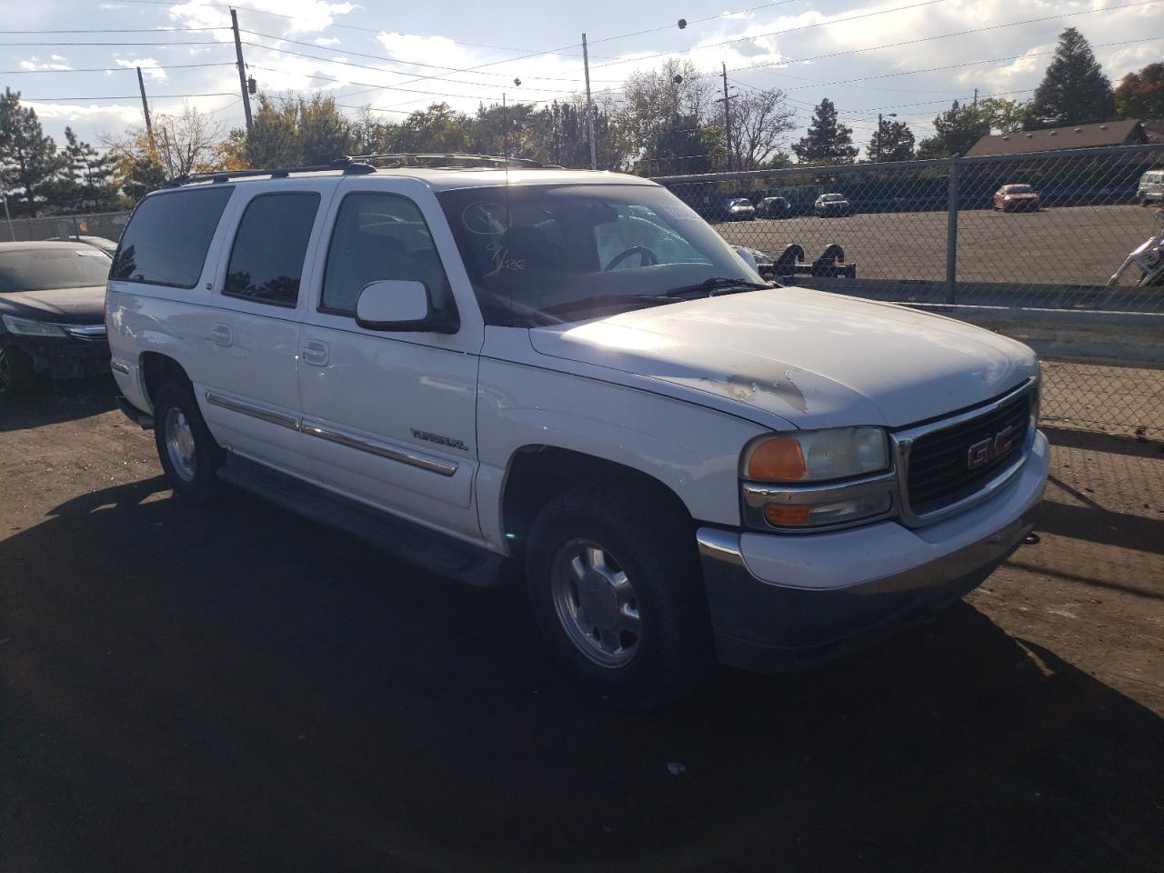 2000 GMC Yukon - Image 4