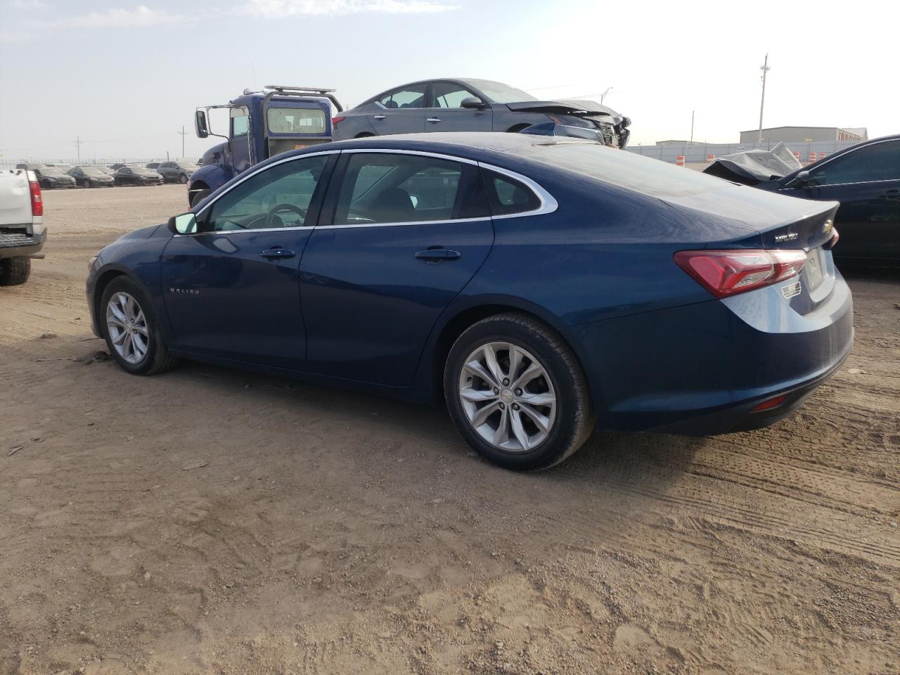 2019 Chevrolet Malibu - Image 2
