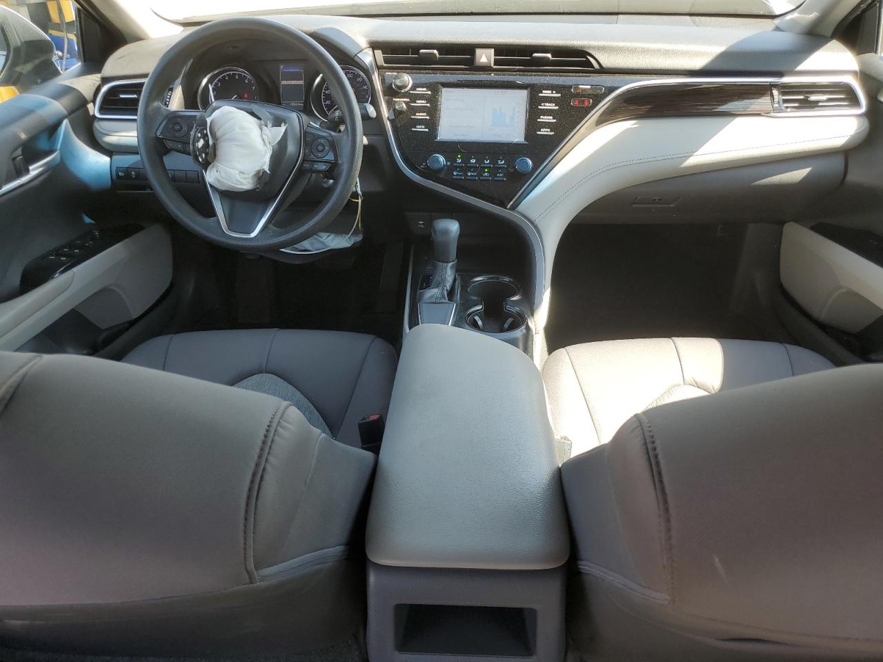 2018 Toyota Camry - Image 8