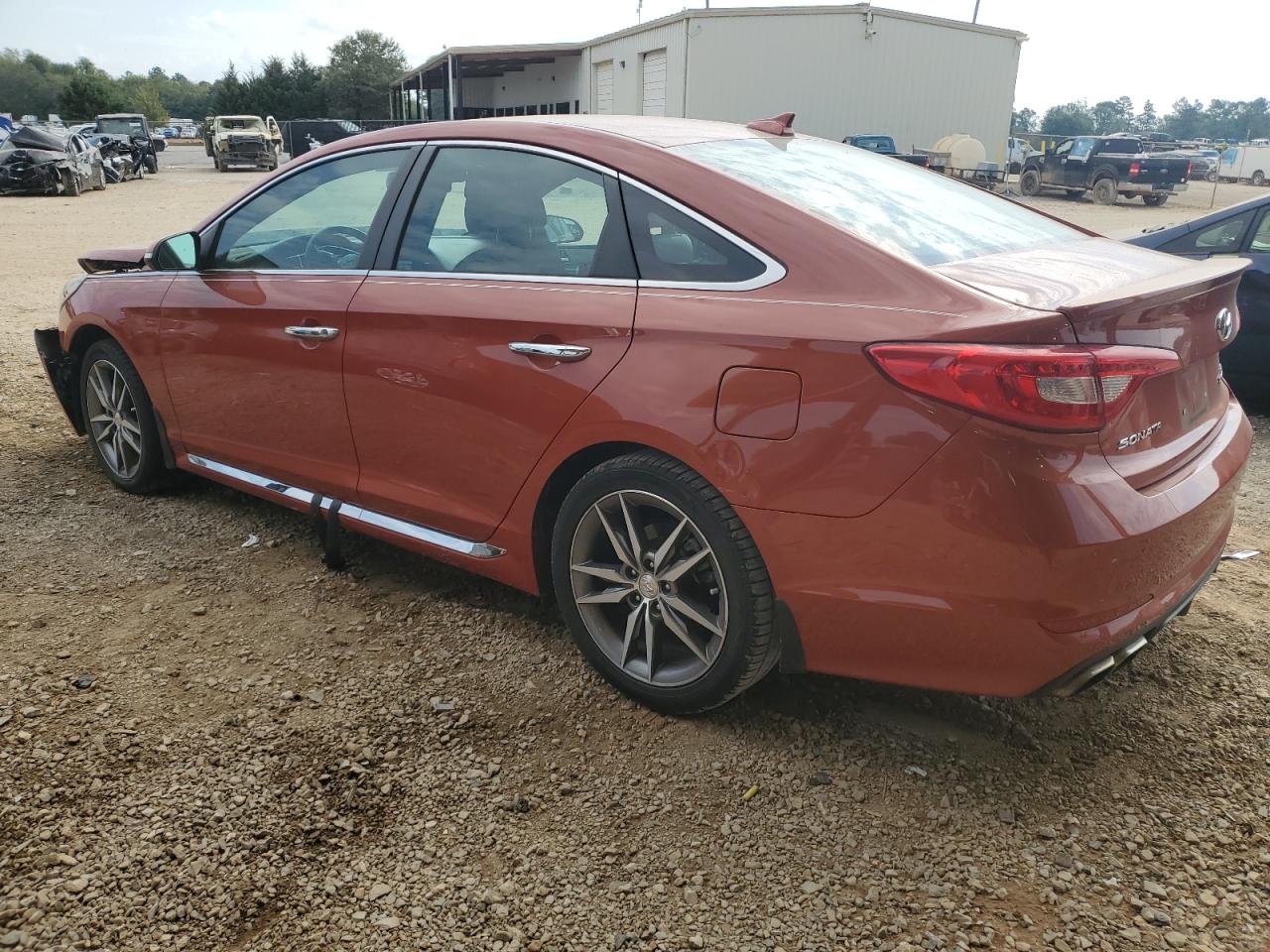 2015 Hyundai Sonata - Image 2