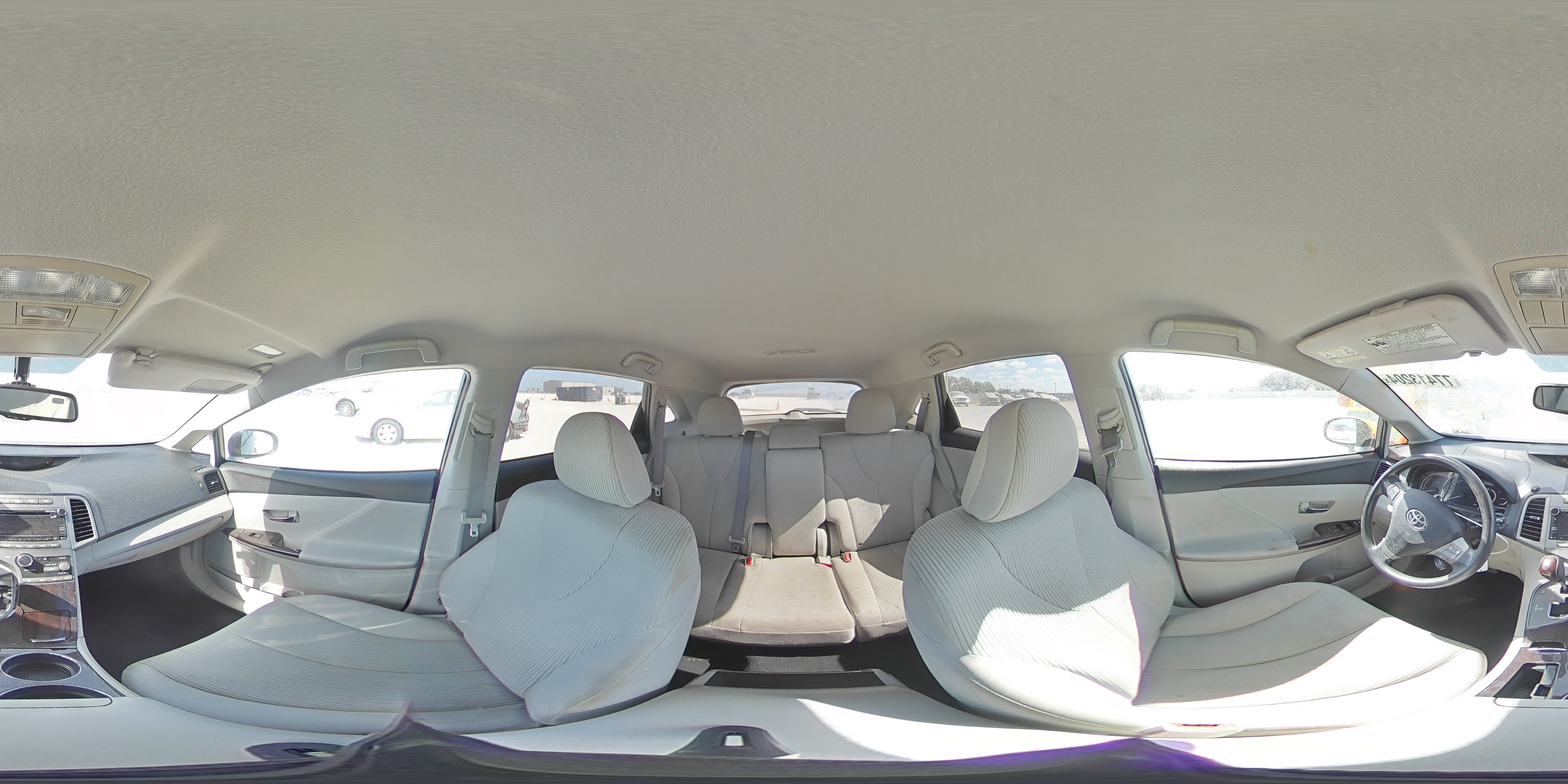 2011 Toyota Venza - Image 14