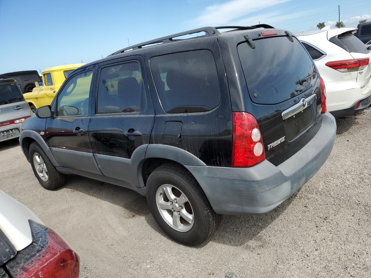 2005 Mazda Tribute - Image 2