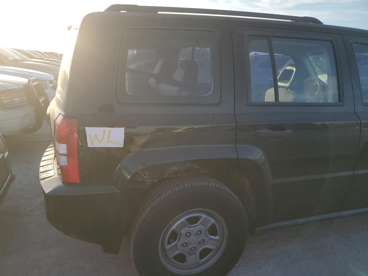 2007 Jeep Liberty (Patriot) - Image 13