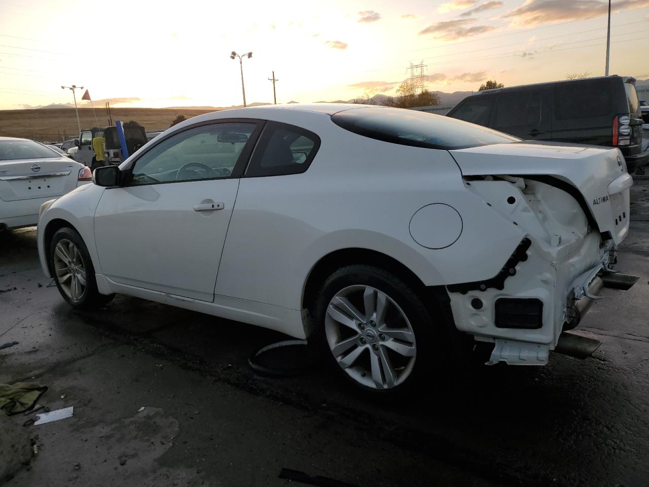 2011 Nissan Altima - Image 2