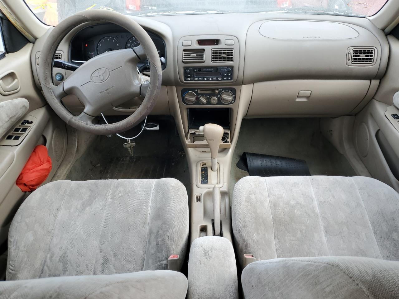 1998 Toyota Corolla - Image 8