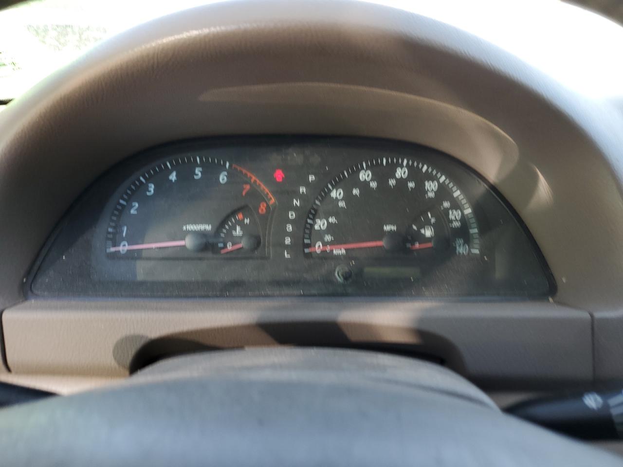 2004 Toyota Camry - Image 9