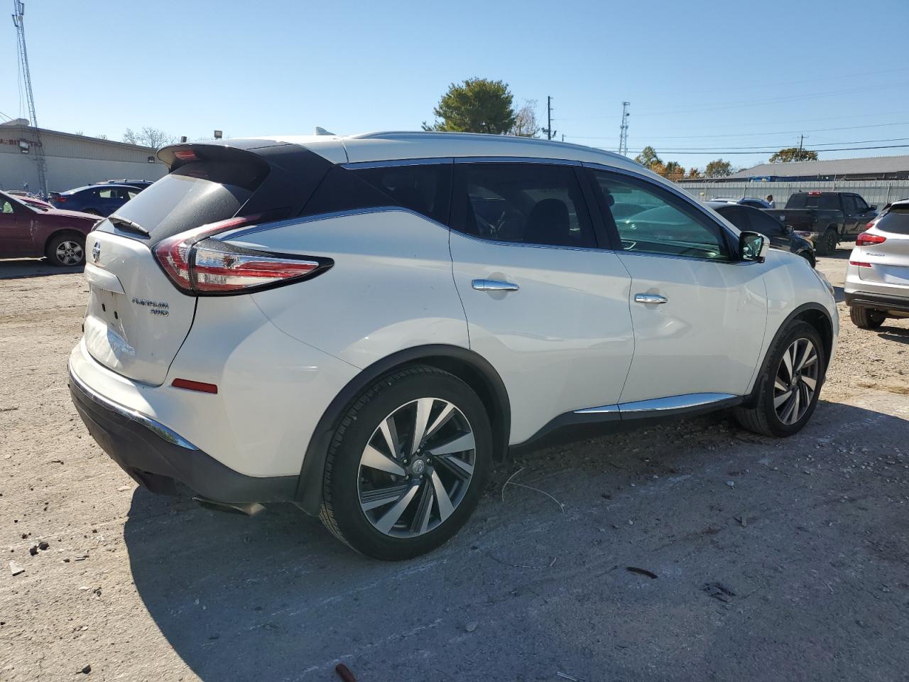 2015 Nissan Murano - Image 3