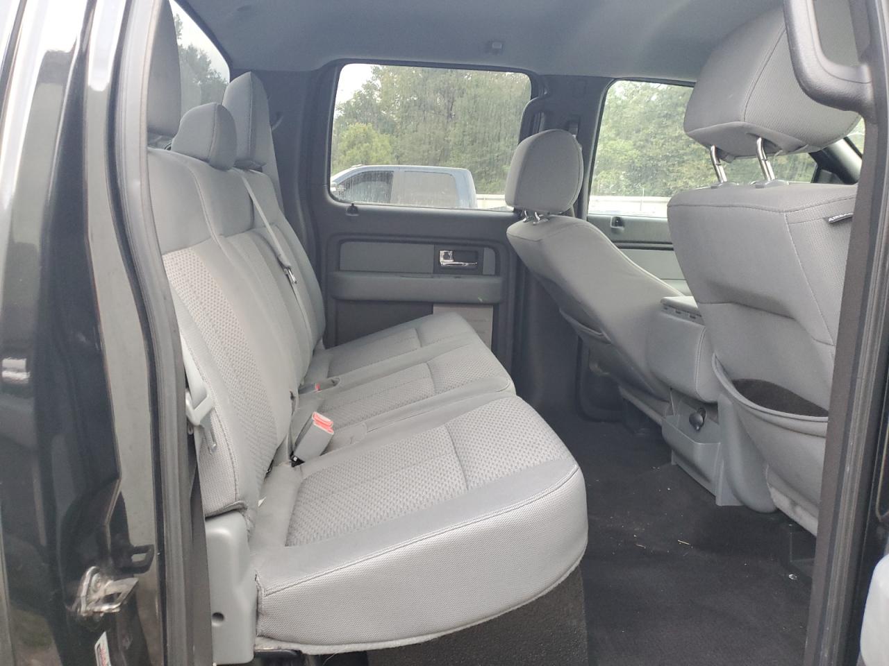 2013 Ford F-150 - Image 10